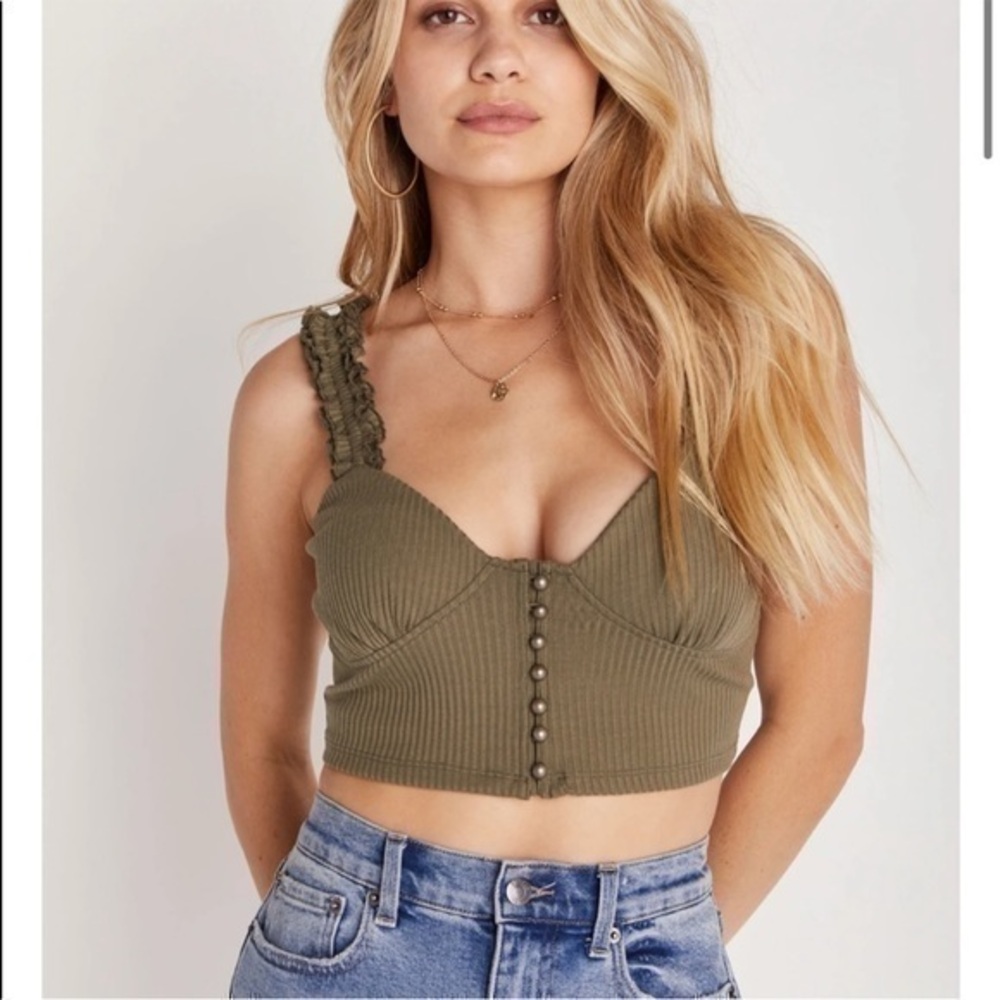 Backyard Roses Green Dacey Ruffle Top